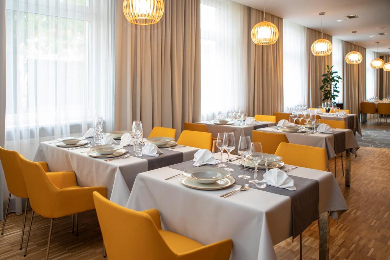 Krowodrza Centrum Konferencyjno - Hotelowe Kraków Exteriör bild