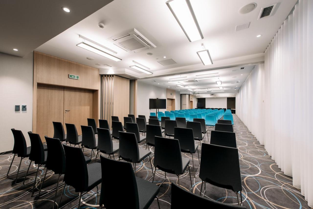 Krowodrza Centrum Konferencyjno - Hotelowe Kraków Exteriör bild